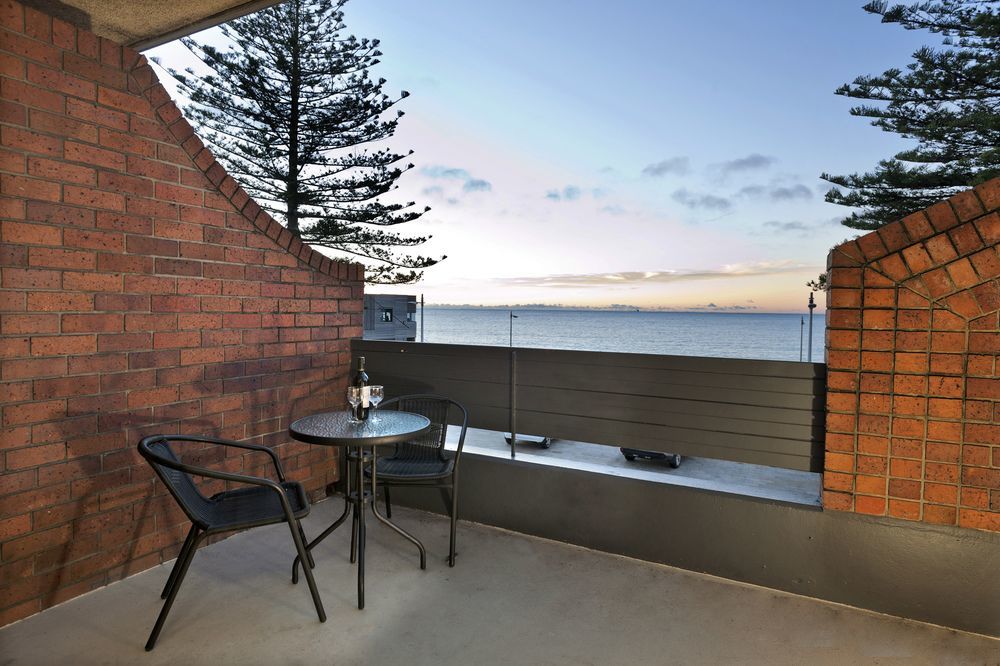 Beachfront Voyager Motor Inn Burnie Dış mekan fotoğraf