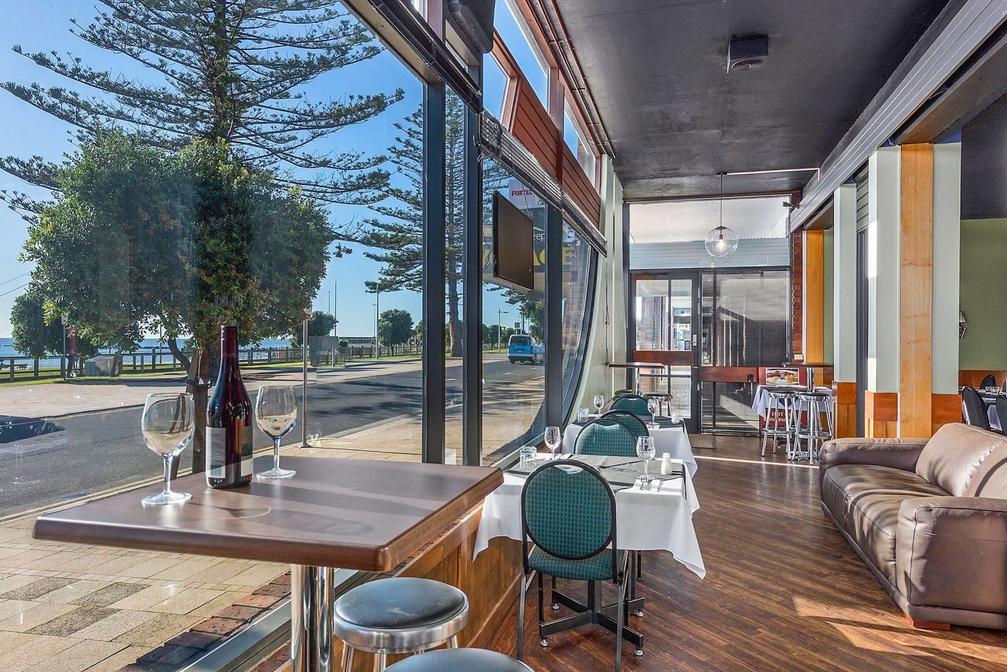 Beachfront Voyager Motor Inn Burnie Dış mekan fotoğraf